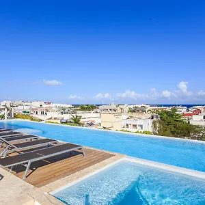 papaya-15-apartments.quintano-roohotels.com/
